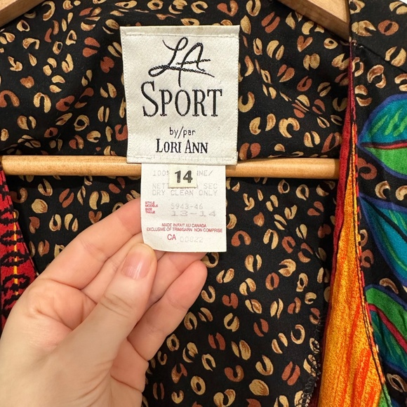 Vintage 2-Piece Set | LA Sport by Lori Ann Skirt and Jacket Set Vibrant Pattern - Picture 8 of 14